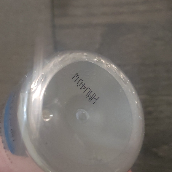 Skinceuticals soothing cleanser foam - Picture 2 of 3